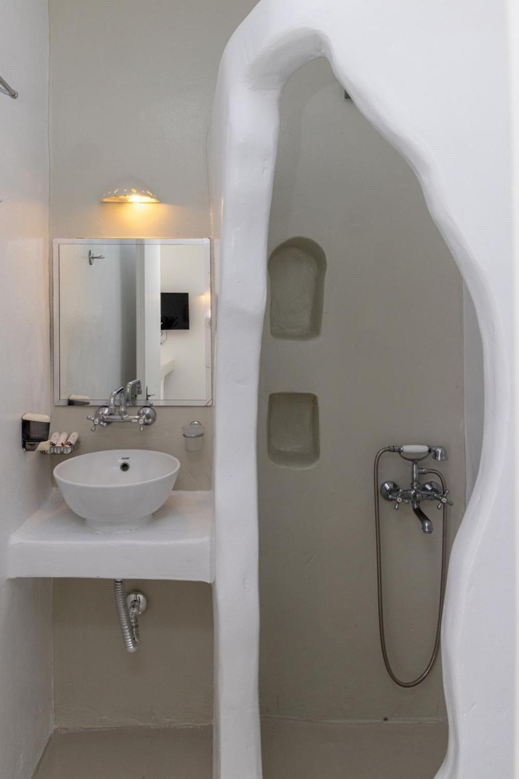 Soulmate'S Suites Tinos Kionia Exteriör bild