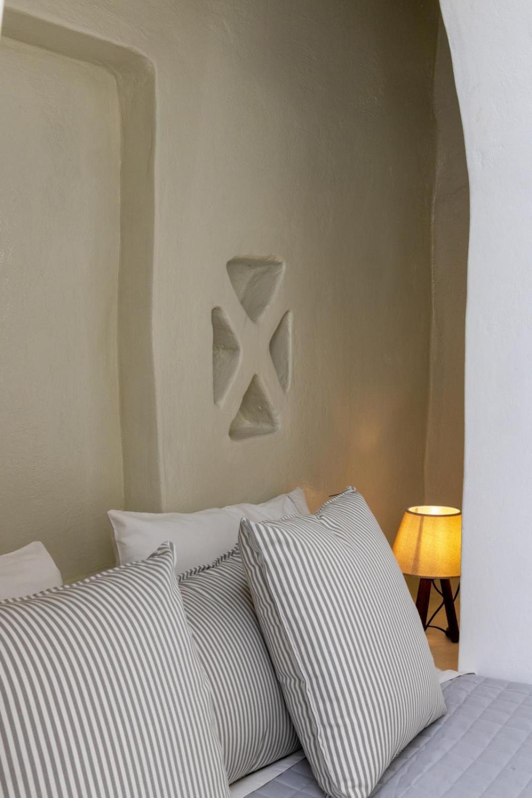 Soulmate'S Suites Tinos Kionia Exteriör bild
