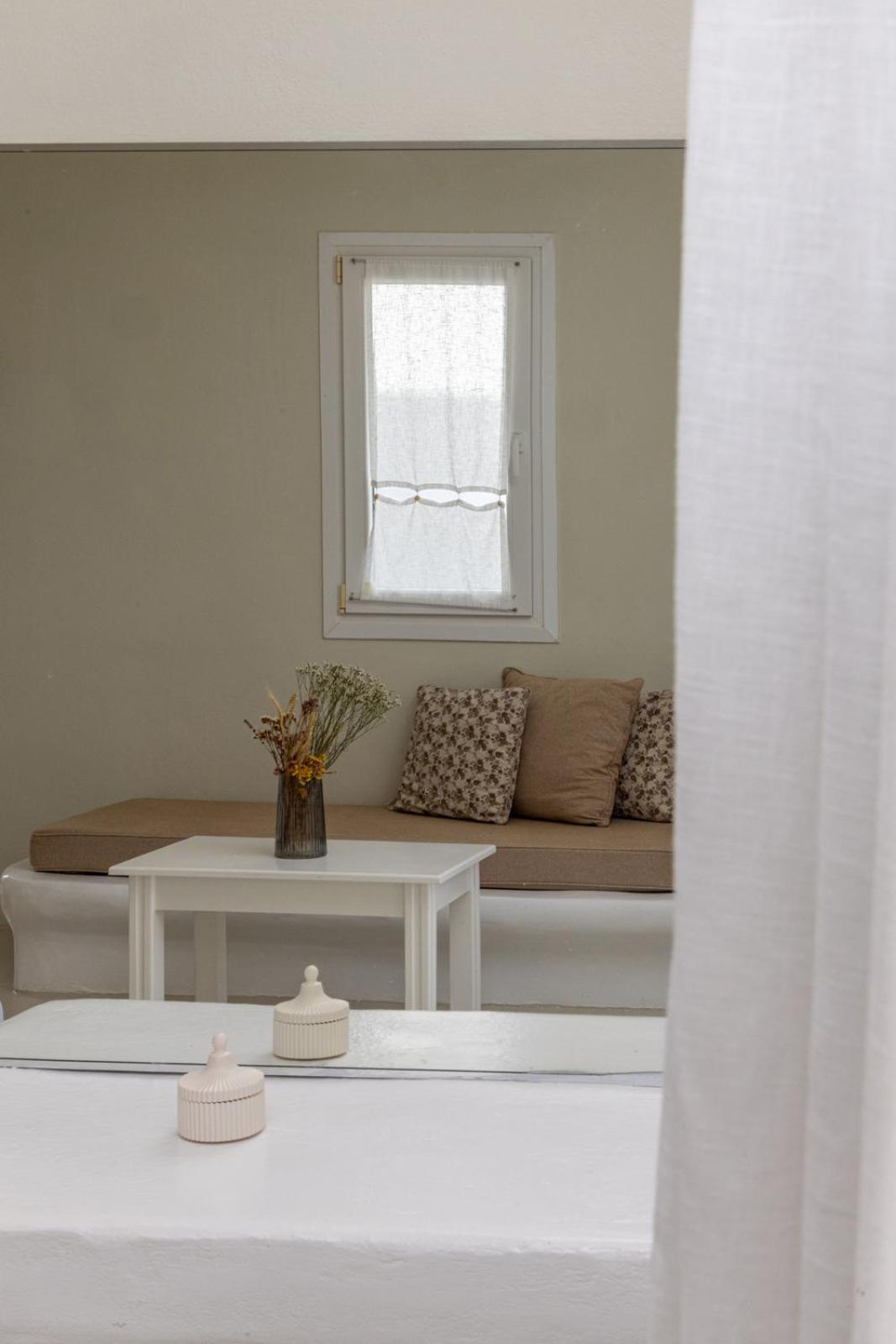 Soulmate'S Suites Tinos Kionia Exteriör bild