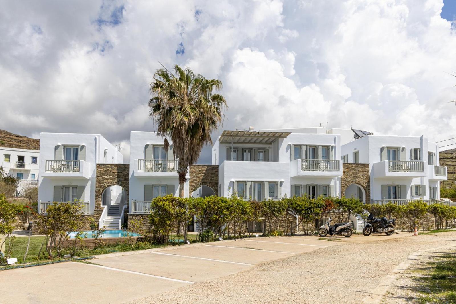 Soulmate'S Suites Tinos Kionia Exteriör bild